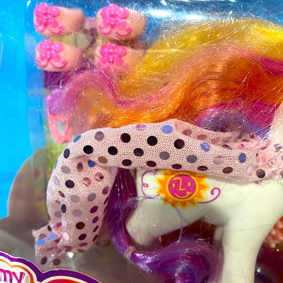 MY LITTLE PONY G3 NWT VTG 2003 FRIENDSHIP BALL DRESS-UP EVENINGWEAR SUNNY DAZE - Picture 5 of 16